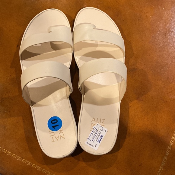 NWT Naturalizer Genn Drift Slide Sandals - Picture 3 of 4